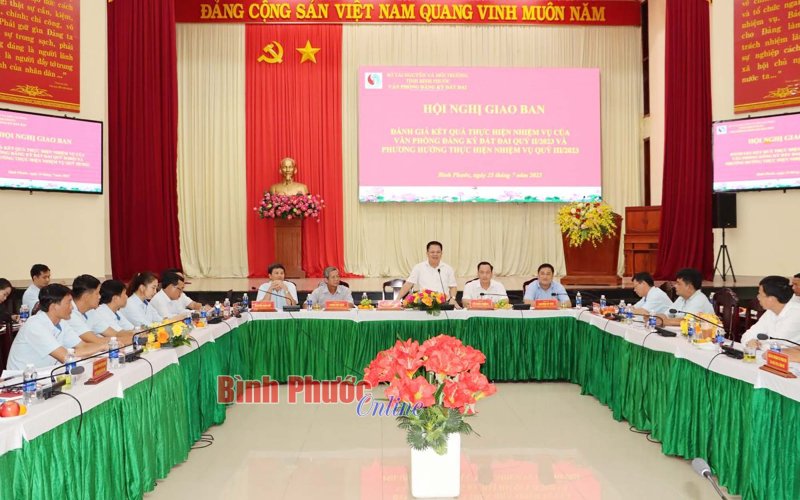 Hạn chế giải quyết hồ sơ trễ hẹn cho người dân