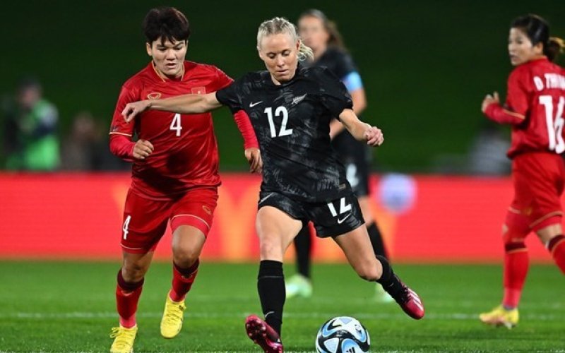 HLV Mai Đức Chung nói gì sau thất bại của Đội tuyển Nữ Việt Nam?