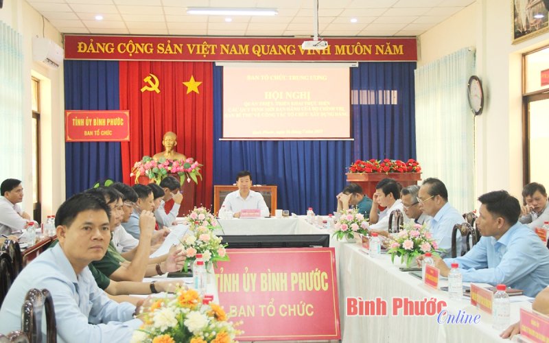 Hội nghị quán triệt triển khai các quy định mới về công tác xây dựng Đảng