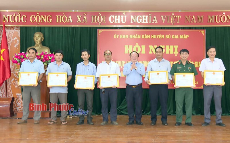 Năm 2021-2022, Bù Gia Mập giảm 1.311 hộ nghèo