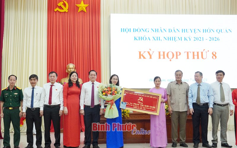 Ông Vũ Xuân Trường, Phó Bí thư Thường trực Huyện ủy Hớn Quản giữ chức Chủ tịch UBND huyện