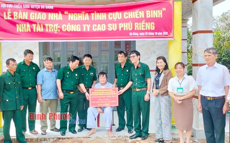 Trọn vẹn nghĩa tình