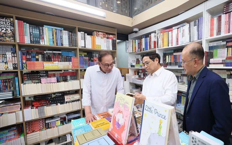 Truyền thông đưa đậm nét chuyến thăm Việt Nam của Thủ tướng Malaysia