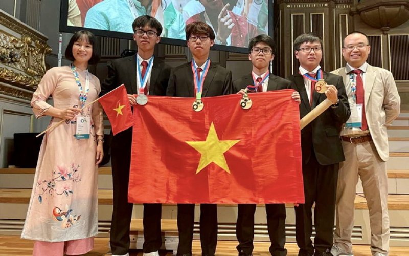 Việt Nam giành 3 Huy chương Vàng tại Olympic Hóa học Quốc tế 2023