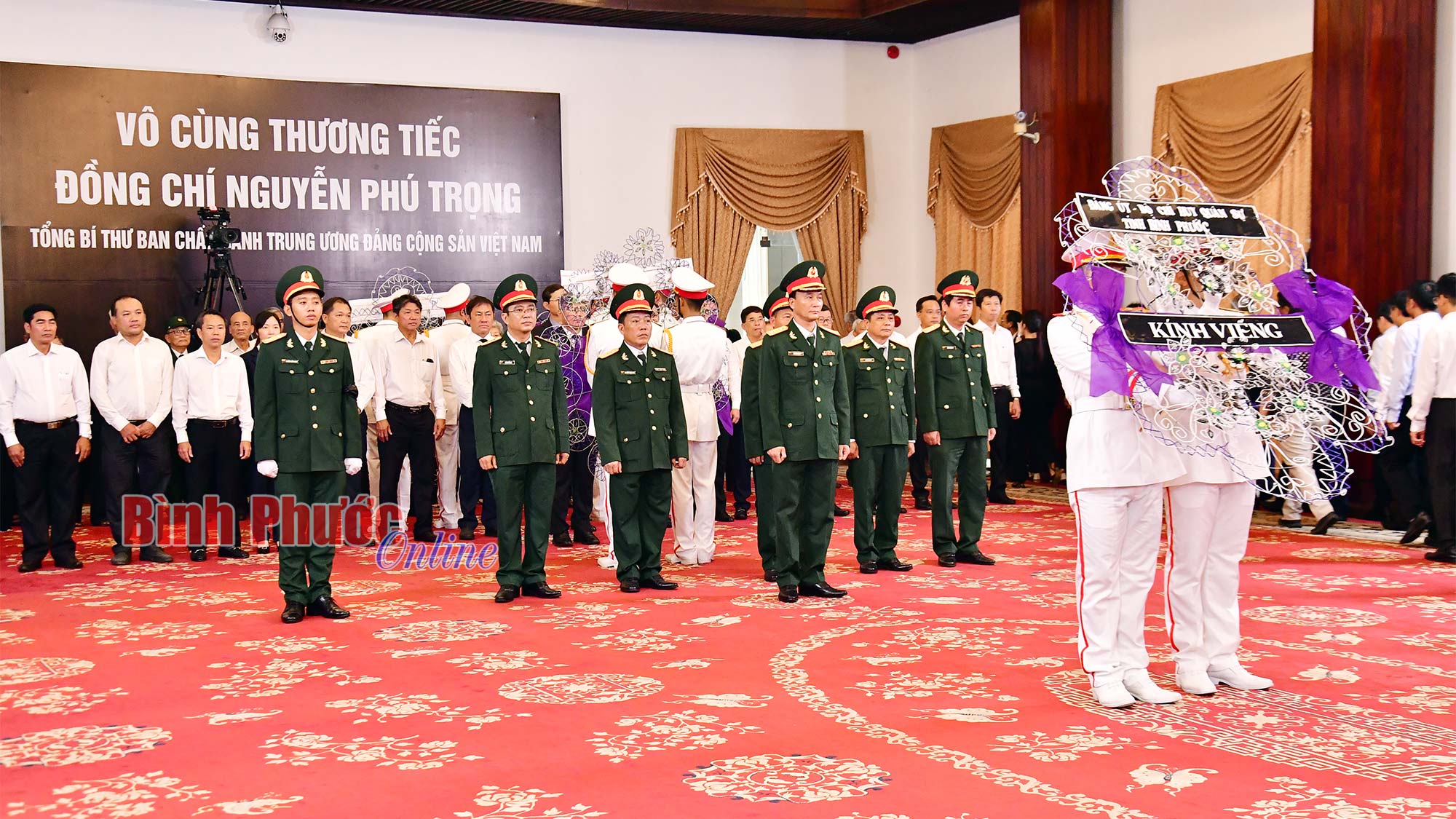 Bộ CHQS tỉnh Bình Phước viếng Tổng Bí thư Nguyễn Phú Trọng
