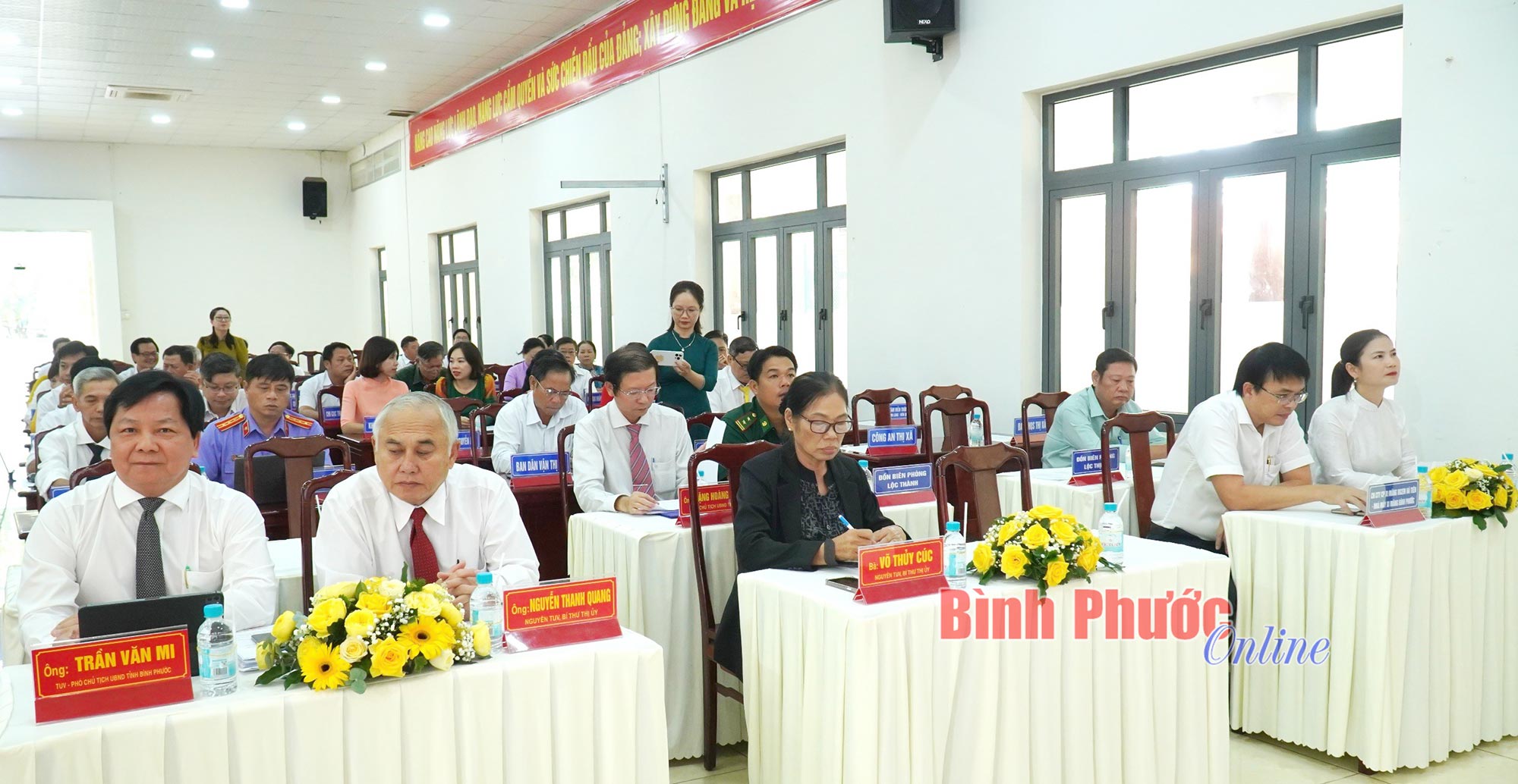 Kỳ họp thứ 15 HĐND thị xã Bình Long thông qua 9 nghị quyết