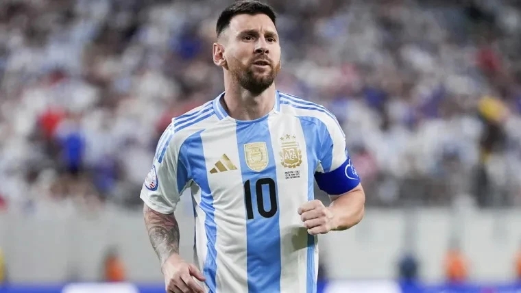 Messi sút hỏng luân lưu, Argentina chật vật vào bán kết Copa America 2024