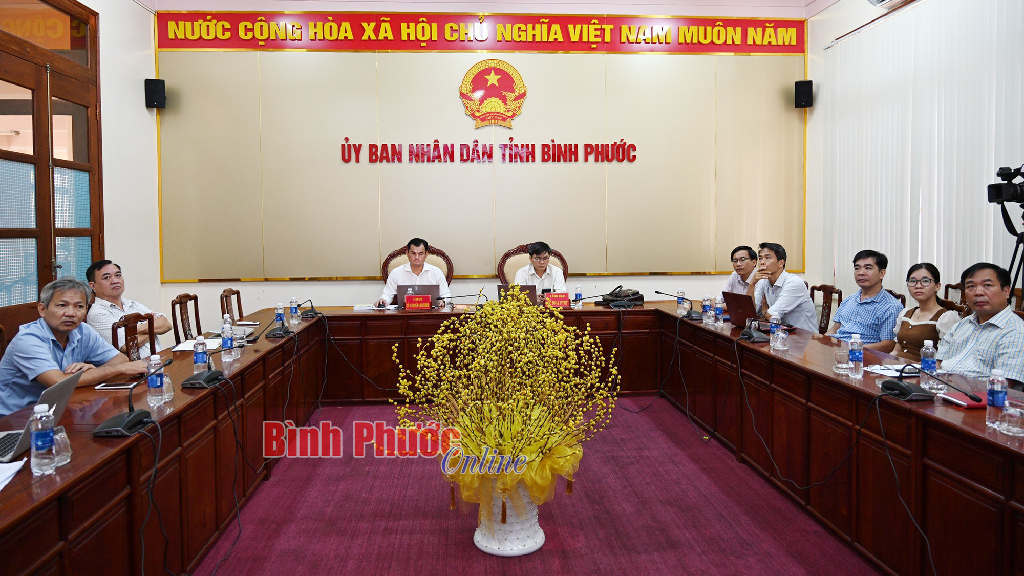 Phó Thủ tướng Trần Hồng Hà chủ trì họp về dự thảo Nghị định quy định về đất trồng lúa