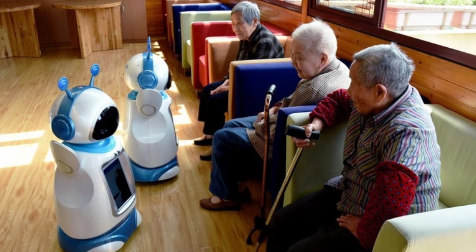 Trung Quốc: Thượng Hải ứng dụng AI để chăm sóc người cao tuổi