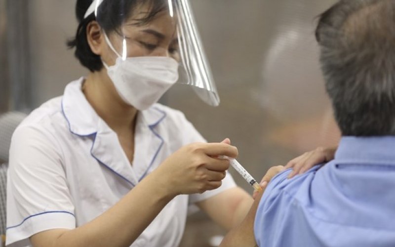 Cách ly 7 ngày với những người đã tiêm đủ 2 liều vaccine COVID-19