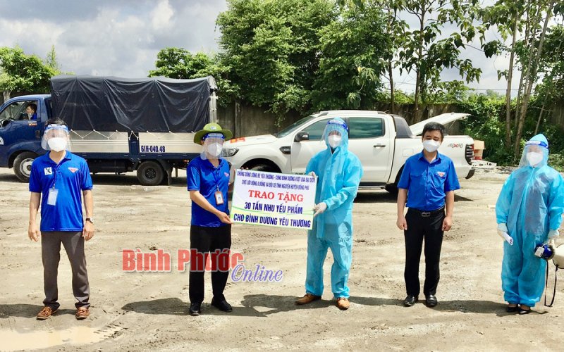 Đồng Phú hỗ trợ tỉnh Bình Dương 30 tấn hàng hóa 