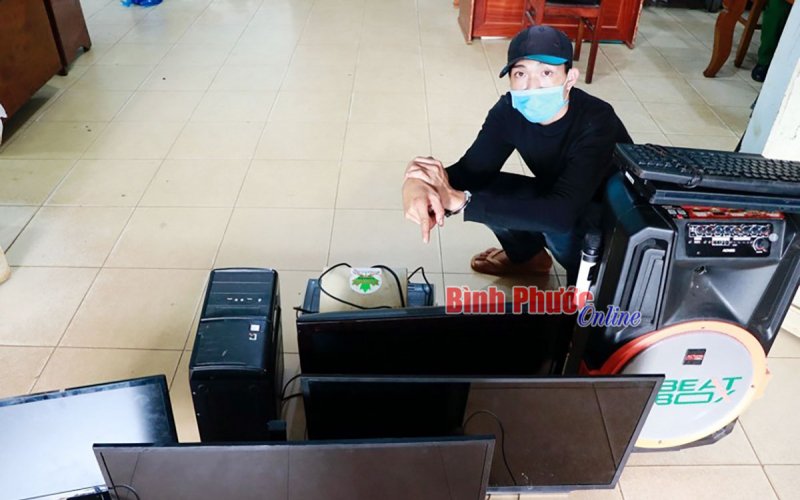 Giãn cách theo Chỉ thị 16 vẫn đi trộm