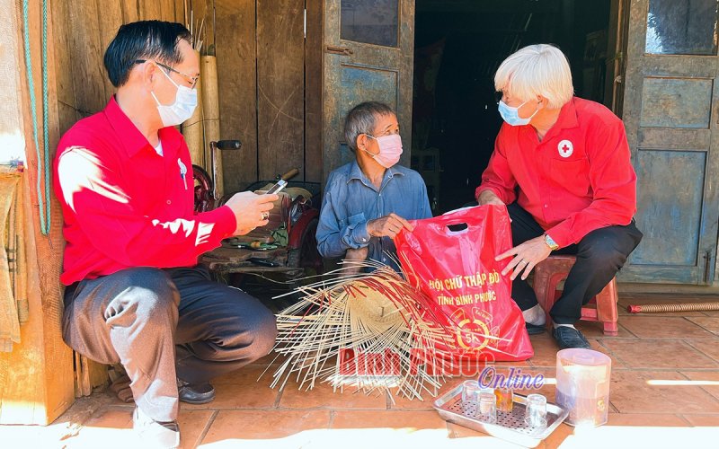 “Kết nối cộng đồng, vượt qua thách thức”