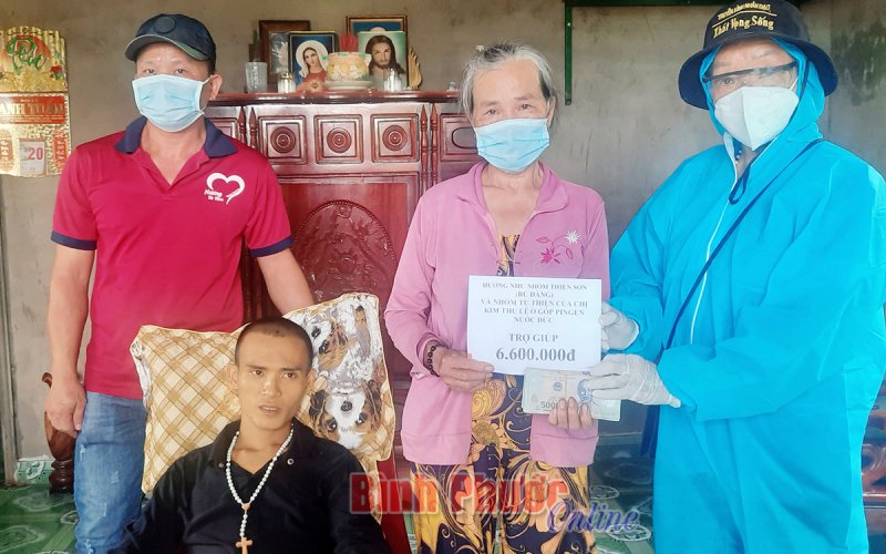 Kịp thời hỗ trợ 2 hoàn cảnh khó khăn 154 triệu đồng