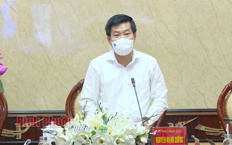 Nhanh chóng xét nghiệm sàng lọc để khống chế nguồn lây tại huyện Lộc Ninh