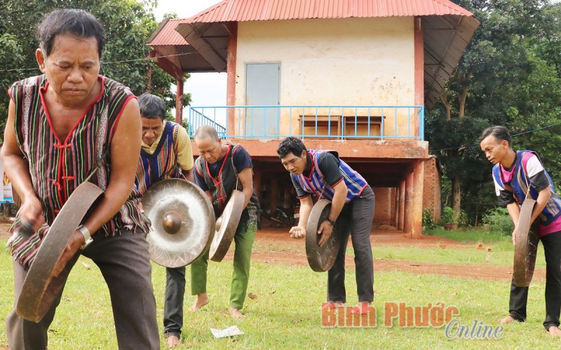 Nơi cồng chi&ecirc;ng vang m&atilde;i