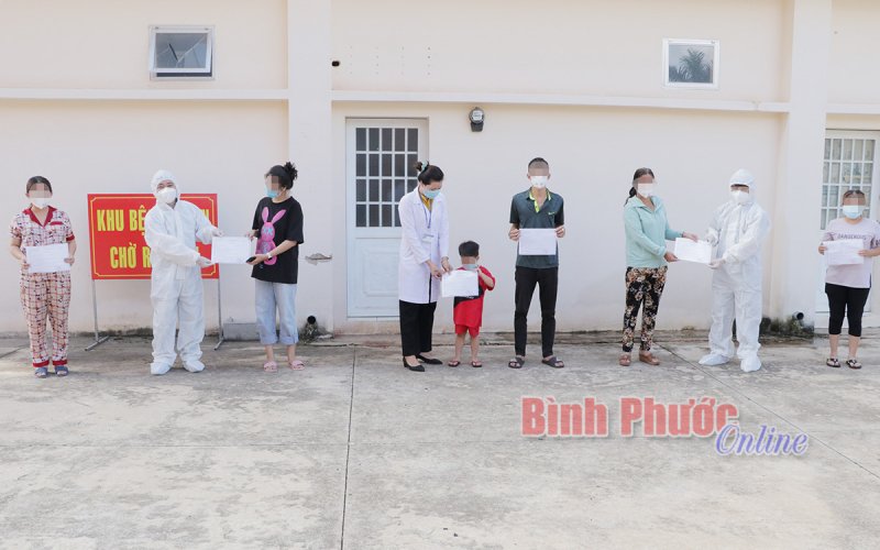 Thêm 17 bệnh nhân Covid-19 được điều trị khỏi bệnh