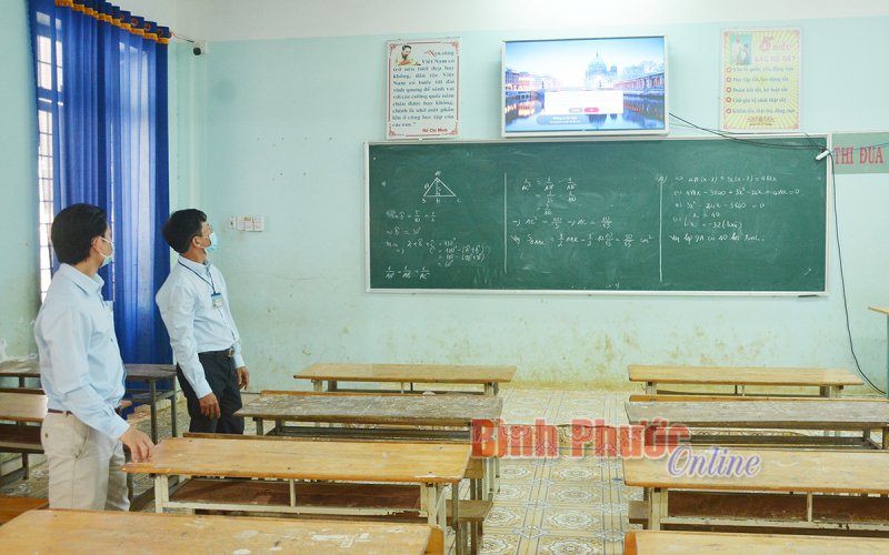 Tuyển sinh thời Covid-19
