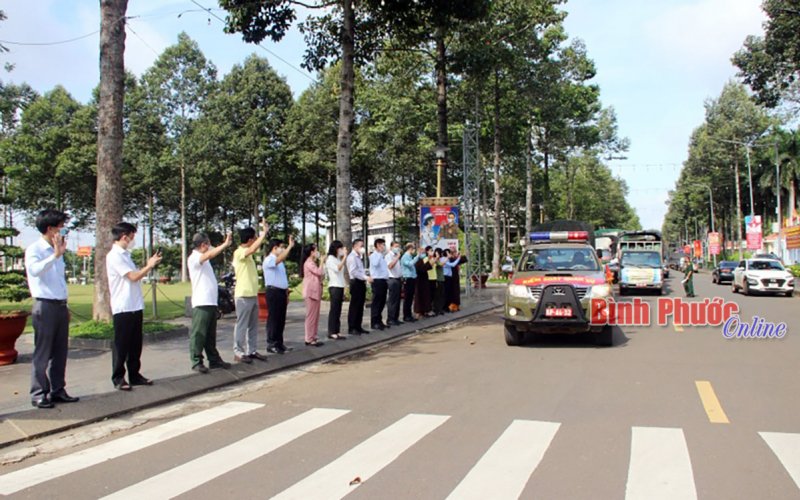 Vì miền Nam ruột thịt, TP. Hồ Chí Minh thân yêu