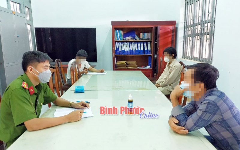 Xử lý 5 đối tượng tổ chức ăn nhậu trong thời điểm giãn cách xã hội