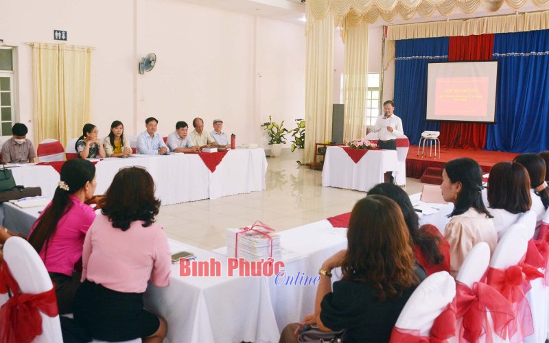 B&igrave;nh Phước khai giảng lớp bồi dưỡng kỹ năng s&aacute;ng t&aacute;c văn học năm 2022