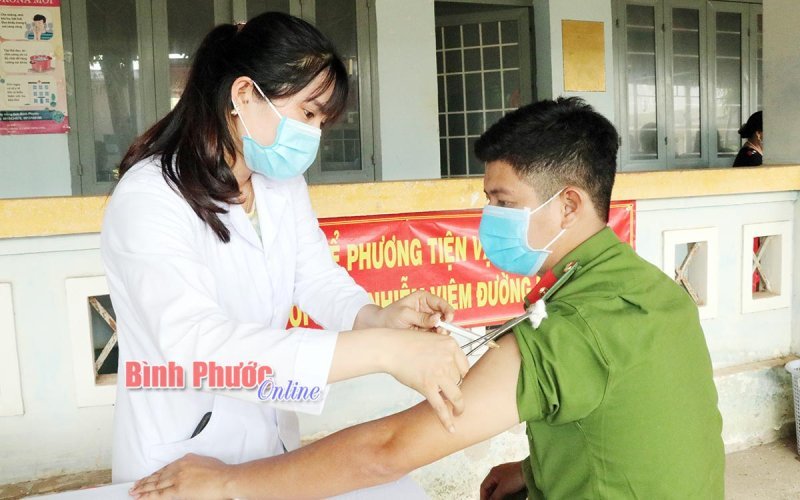 Bình Phước: Quyết liệt các giải pháp tăng cường công tác tiêm chủng vắc xin phòng Covid-19