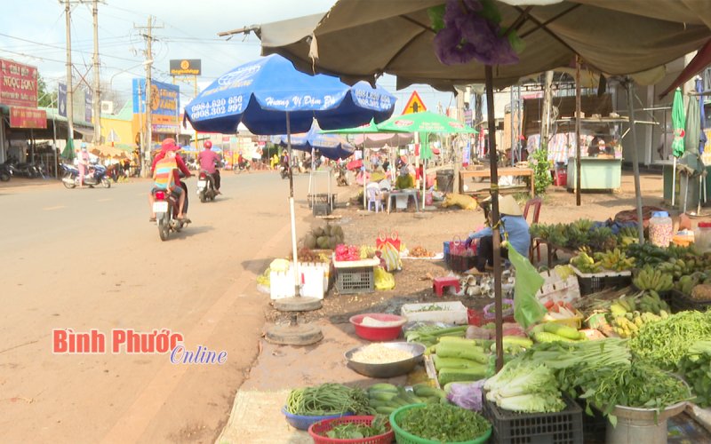 Cần sớm lập lại trật tự chợ Đắk Ơ