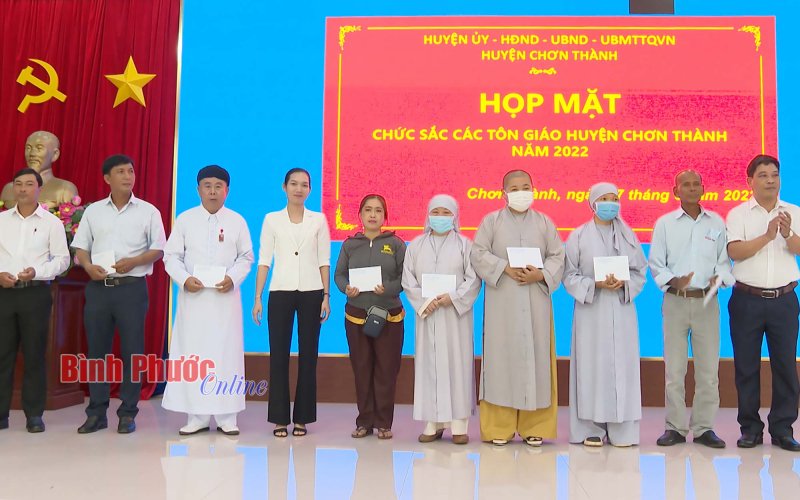 Chơn Thành họp mặt các chức sắc tôn giáo năm 2022