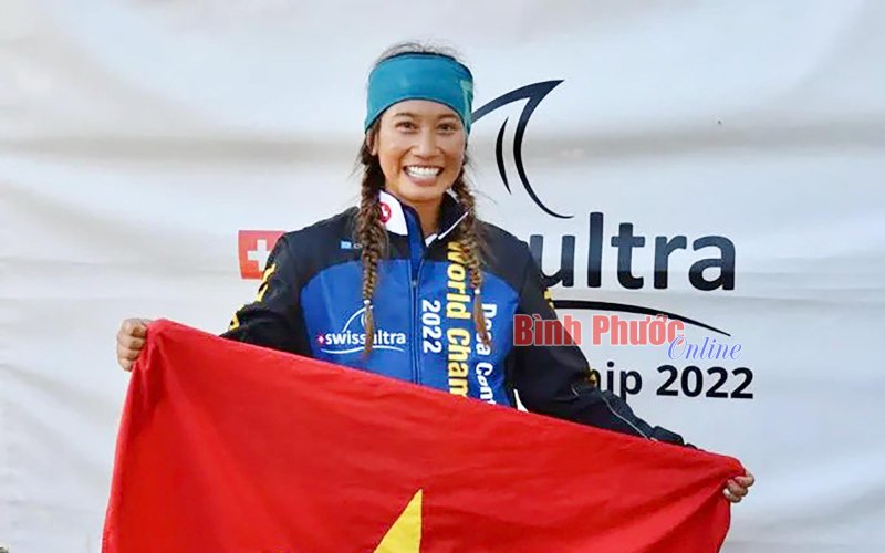 "Cô gái sa mạc" Vũ Phương Thanh 