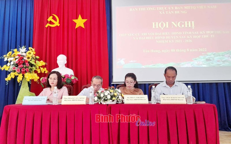 Đại biểu HĐND tỉnh tiếp xúc cử tri xã Tân Hưng