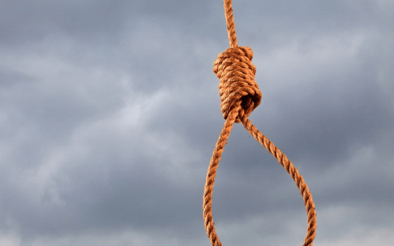 Nam thanh niên tử vong trong tư thế treo cổ