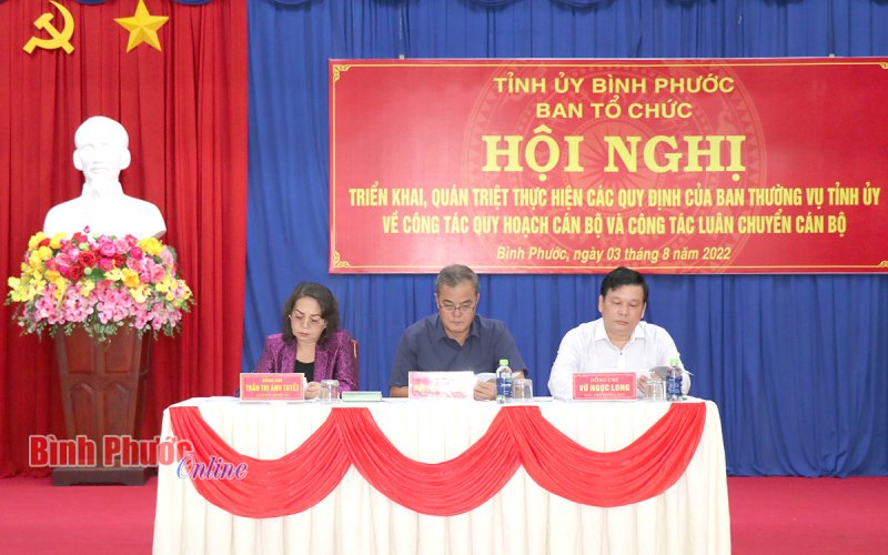 Nhanh chóng triển khai công tác quy hoạch, luân chuyển cán bộ