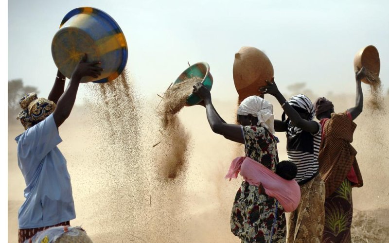 Nửa năm xung đột Ukraine - Nga làm chao đảo nền kinh tế toàn cầu