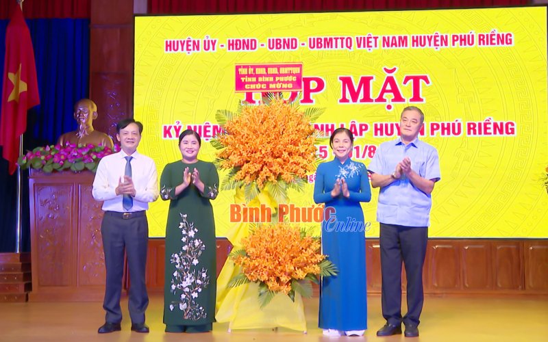 Phát triển huyện Phú Riềng theo hướng hiện đại, bền vững