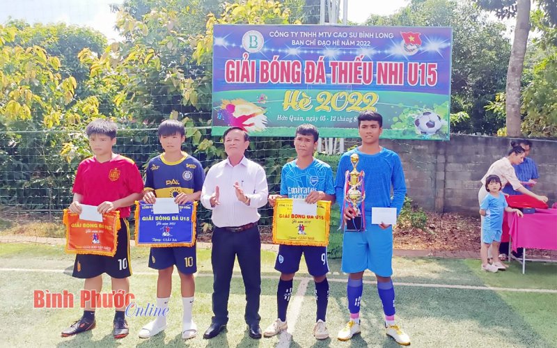 Xa Trạch vô địch giải bóng đá U15 Cao su Bình Long