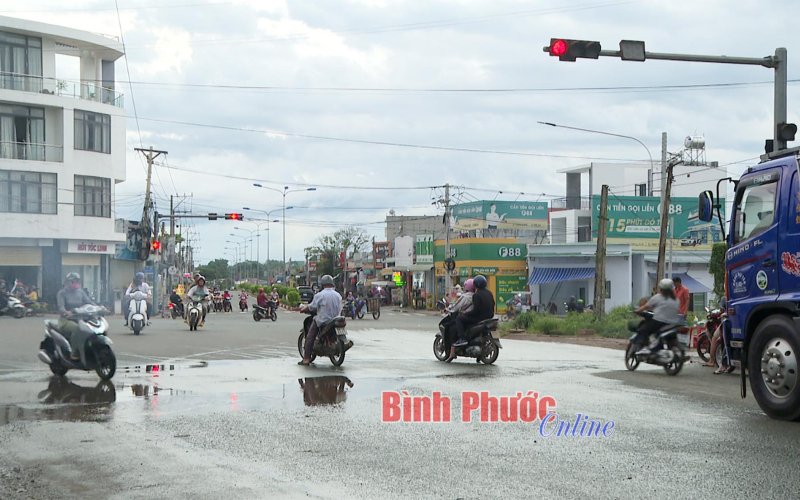 Ðảm bảo giao thông tại ngã tư Bàu Trúc