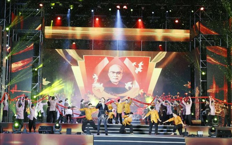 Chủ tịch nước dự Lễ kỷ niệm 135 năm Ngày sinh Chủ tịch Tôn Đức Thắng