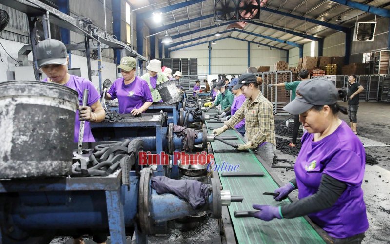 Chung tay giải quyết việc làm