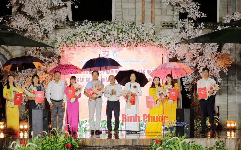 Chương trình “Chào nhé yêu thương” mùa 1: Trao giải cho 11 tác phẩm xuất sắc về mẹ