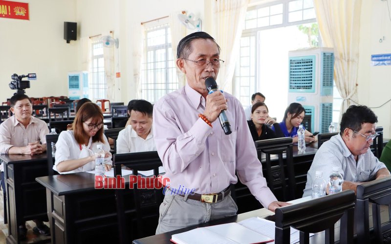 Cử tri xã Đường 10 kiến nghị nhiều vấn đề đến đại biểu HĐND 2 cấp