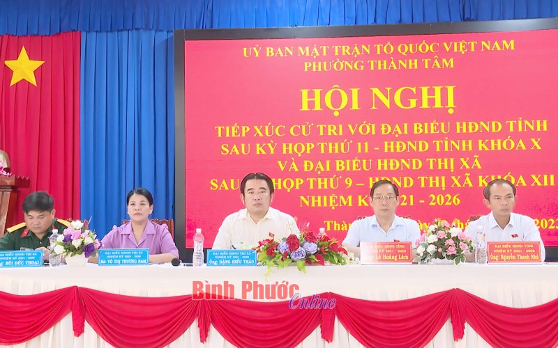 Đại biểu HĐND tỉnh tiếp xúc cử tri