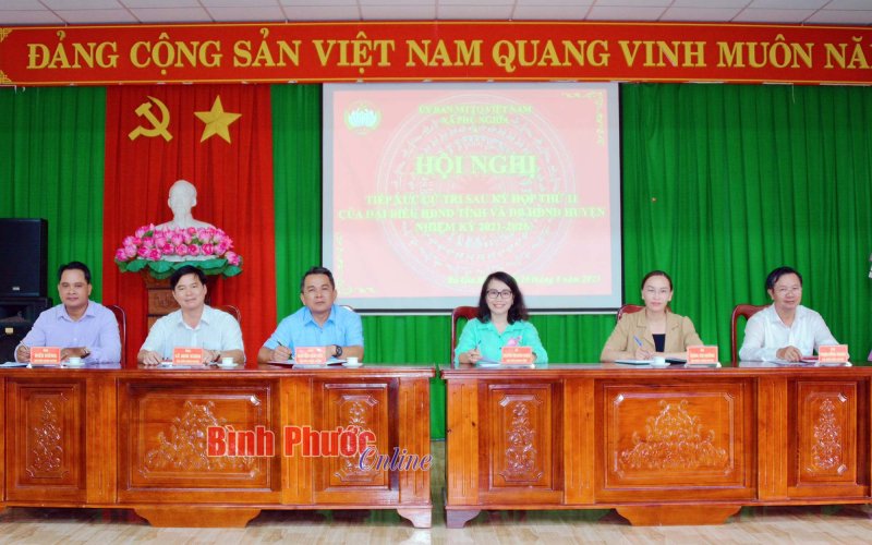 Đại biểu HĐND tỉnh tiếp xúc cử tri xã Phú Nghĩa