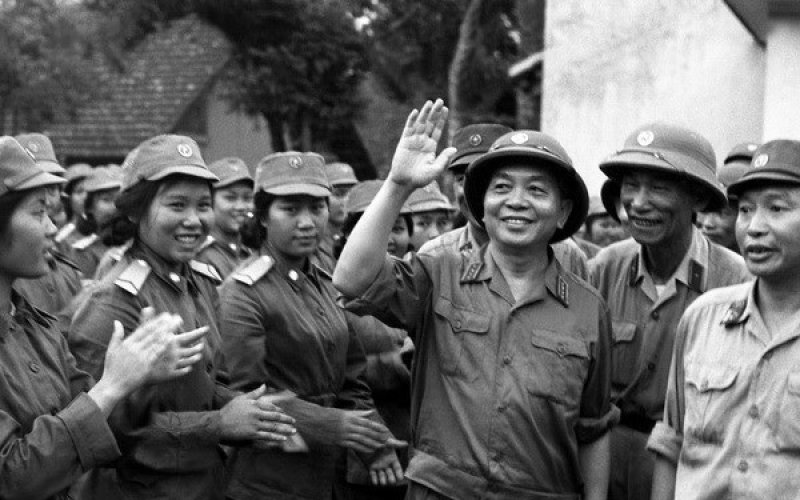 Đại tướng Võ Nguyên Giáp: Vị tướng huyền thoại, văn võ song toàn