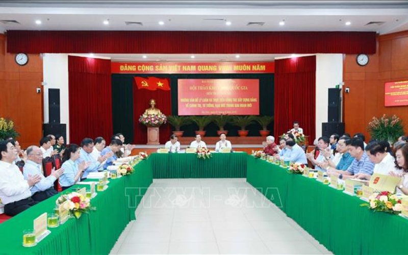 Đổi mới, nâng cao chất lượng, hiệu quả công tác xây dựng Đảng về chính trị, tư tưởng