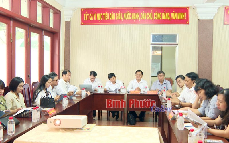 Đối thoại thành lập Chi hội văn học khối nhà trường