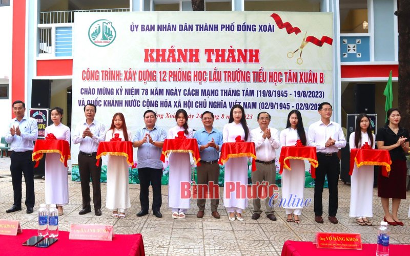 Đồng Xoài: Khánh thành 12 phòng học lầu