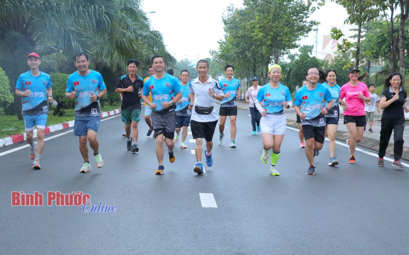 Tuổi trẻ Bình Phước đồng hành cùng giải Bình Phước marathon - Trường Tươi Group năm 2023