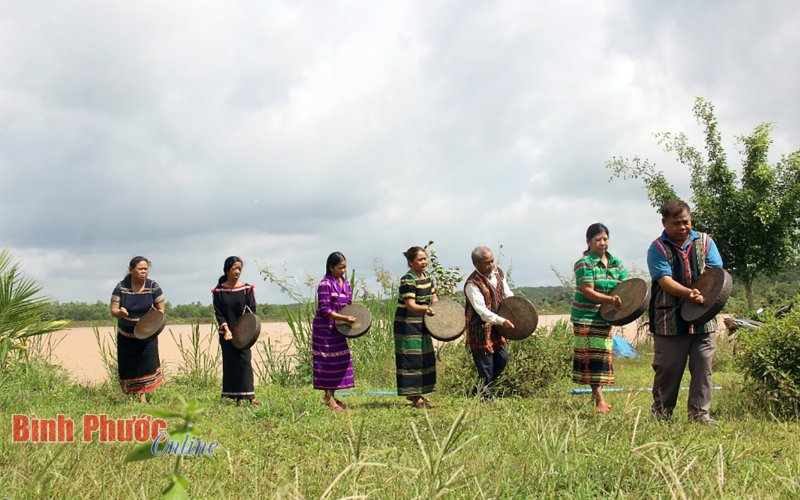 Gìn giữ văn hóa các dân tộc 