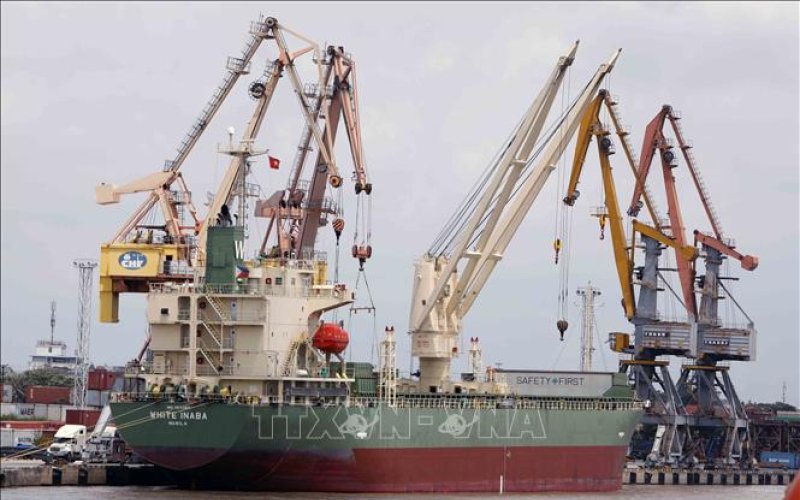 Kỳ vọng kinh tế có thể phục hồi rõ nét những tháng cuối năm