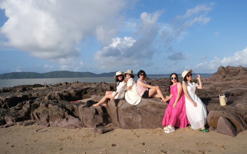 Người dân vùng đảo phát triển kinh tế từ du lịch